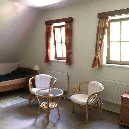 Mala Svata Hora - Penzion & Restaurace Mníšek pod Brdy Extérieur photo