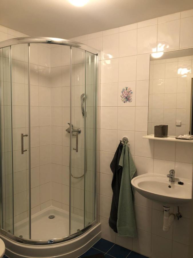 Mala Svata Hora - Penzion & Restaurace Mníšek pod Brdy Extérieur photo