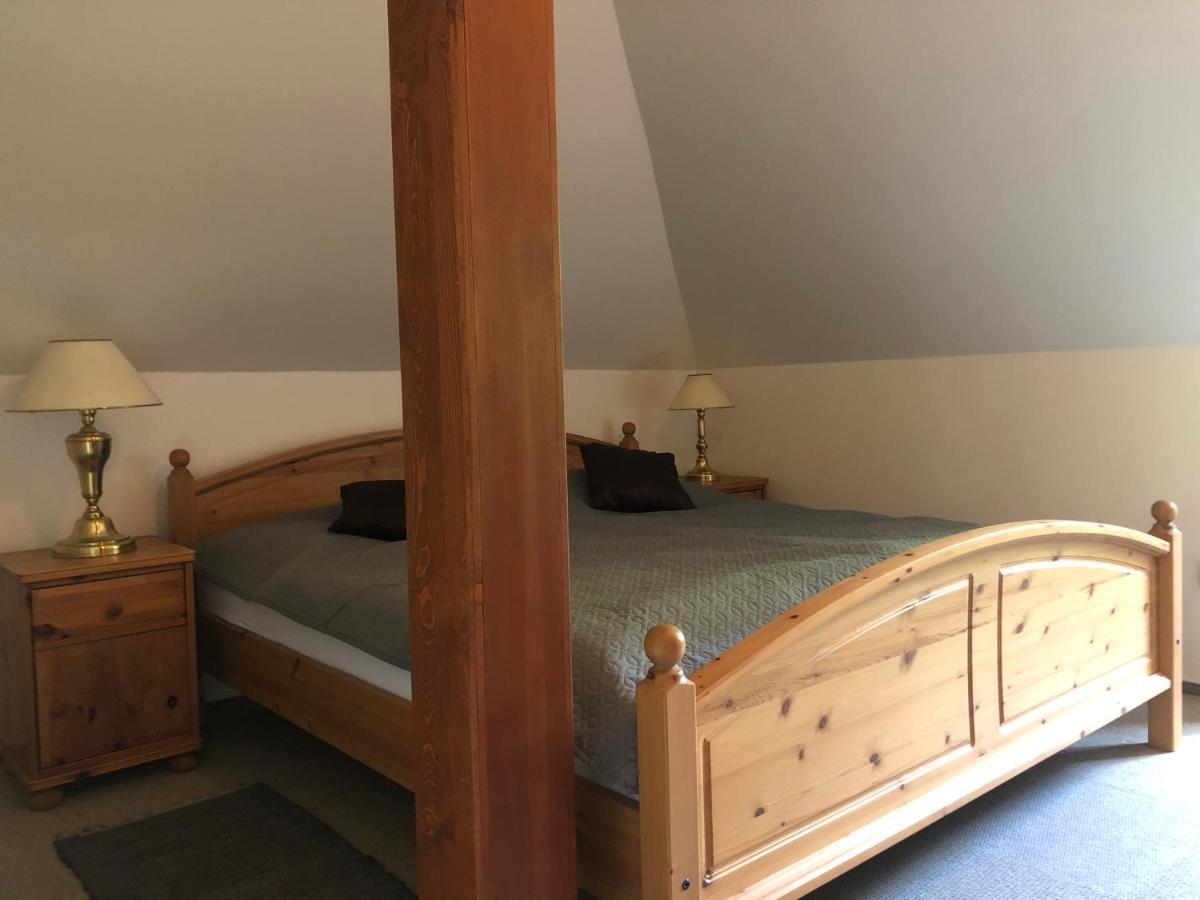 Mala Svata Hora - Penzion & Restaurace Mníšek pod Brdy Extérieur photo
